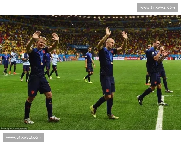 土伦杯季军赛半场：亚历山大 - 林格瓦拉对轰 墨西哥 U20 暂 1-1 丹麦 U20